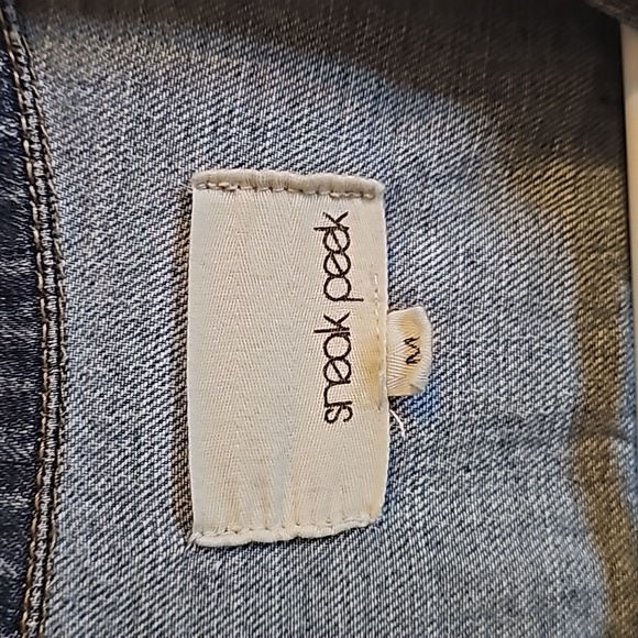 Jean Jacket size Medium by sneak peek. Adjustable buttons on both bottom sides - Picture 3 of 6